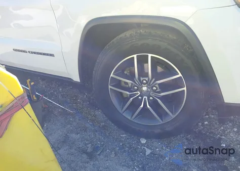 2017 Jeep Grand Cherokee Limited 4X2 z USA, uszkodzony, nr VIN 1C4RJEBG4HC638466